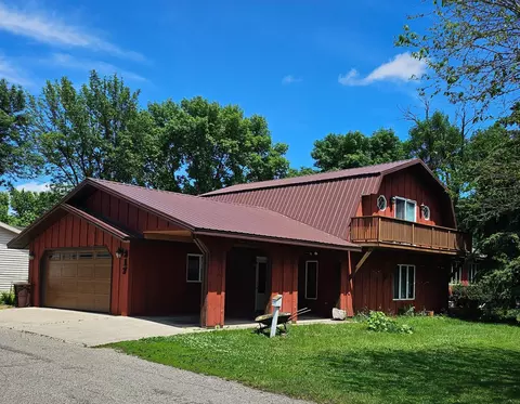 217 N 11th St, Montevideo, MN 56265