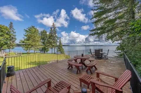 606 Spain Dr NW, Hackensack, MN 56452