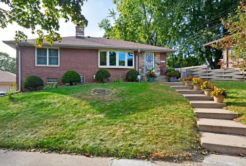 1233 Prosperity Ave, Saint Paul, MN 55106