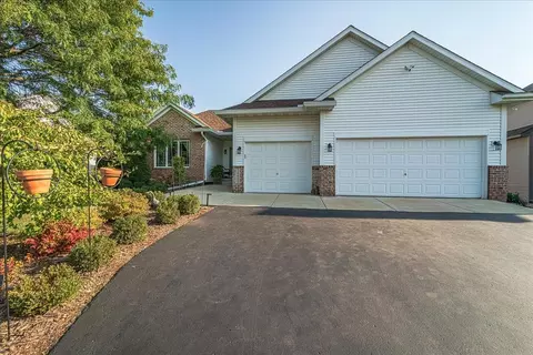 20680 Helena Ln, Lakeville, MN 55044