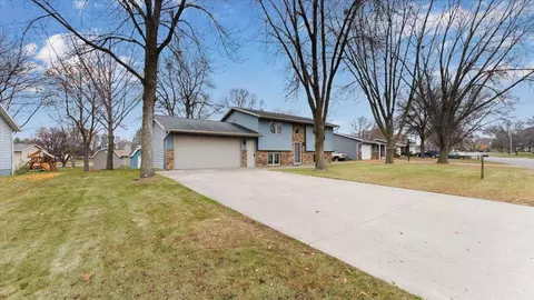 317 23rd St SE, Willmar, MN 56201 photo 25