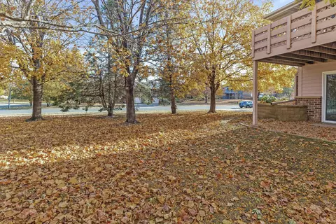 Exterior - 11136 Xavier Rd, Bloomington, MN 55437 photo 5 of 7