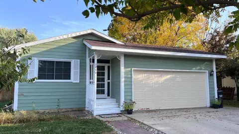 1200 Dana Dr SE, Willmar, MN 56201