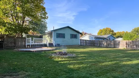 1200 Dana Dr SE, Willmar, MN 56201 photo 4
