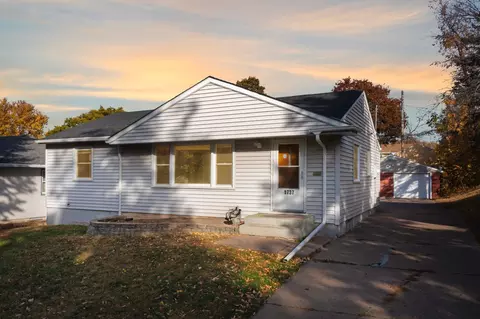 1737 Orange Ave E, Saint Paul, MN 55106