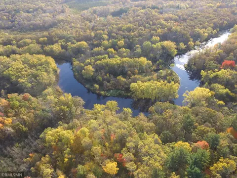 2824 W River Rd, Peace Twp, MN 55051