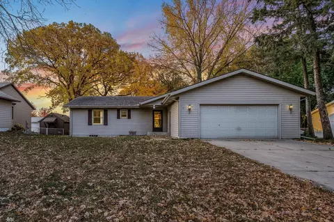 675 16th St SW, Owatonna, MN 55060