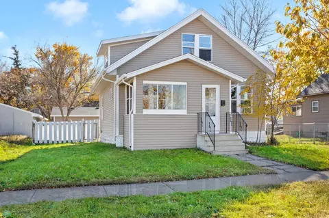 1518 5th Ave N, Fargo, ND 58102