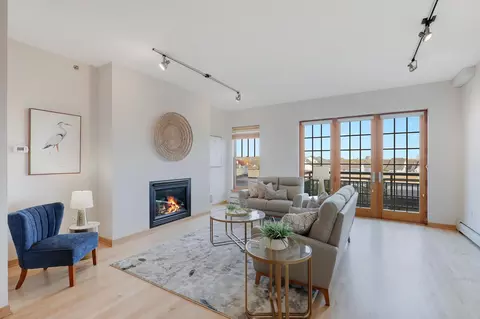 408 N 1st St #407, Minneapolis, MN 55401