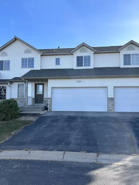 743 Baylee Pl SW, Pine Island, MN 55963