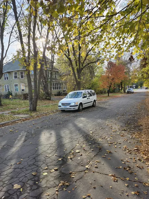 106 6th St S, Virginia, MN 55792