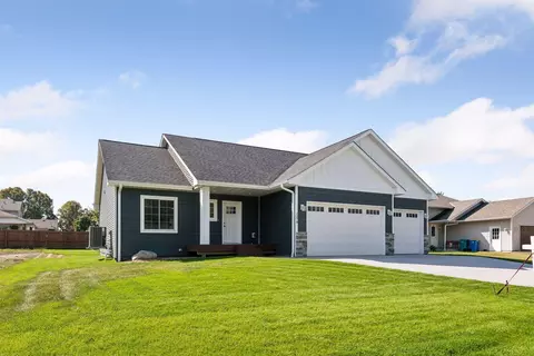 1278 Bellflower Ln NE, Owatonna, MN 55060