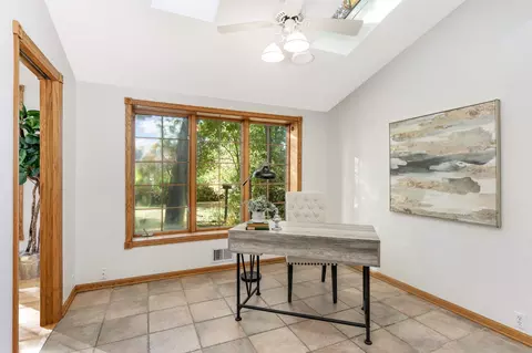 6312 Peacedale Ave, Edina, MN 55424 photo 5
