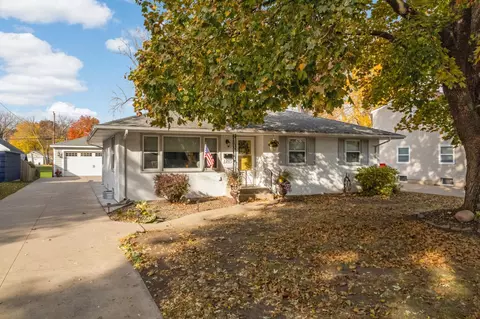 1207 Seminole Ave, West Saint Paul, MN 55118