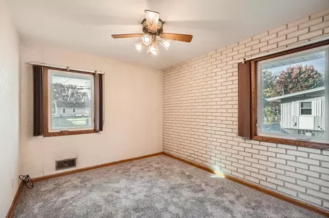1438 Eldridge Ave E, Maplewood, MN 55109 photo 16