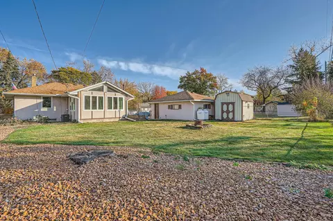 1438 Eldridge Ave E, Maplewood, MN 55109 photo 3