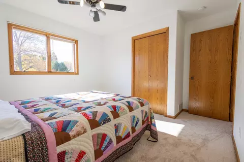 400 E Lyon St, Marshall, MN 56258 photo 17