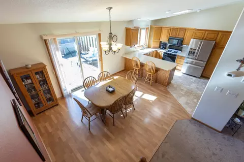 400 E Lyon St, Marshall, MN 56258 photo 8