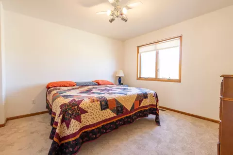 400 E Lyon St, Marshall, MN 56258 photo 12