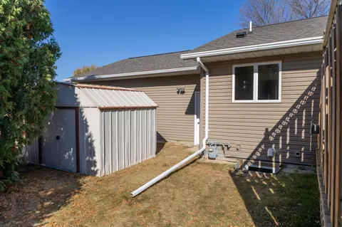 400 E Lyon St, Marshall, MN 56258 photo 34