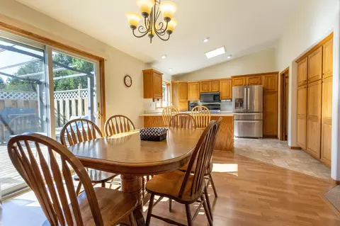 400 E Lyon St, Marshall, MN 56258 photo 9