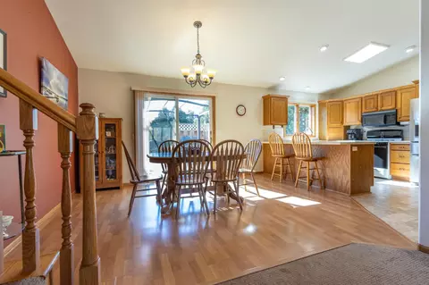 400 E Lyon St, Marshall, MN 56258 photo 10
