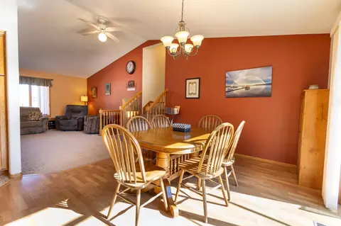400 E Lyon St, Marshall, MN 56258 photo 6