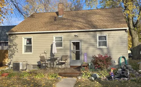 668 Collins Ave, Windom, MN 56101 photo 3