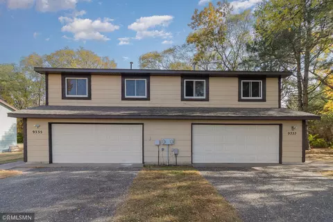 9335 Hamline Ave N, Lexington, MN 55014