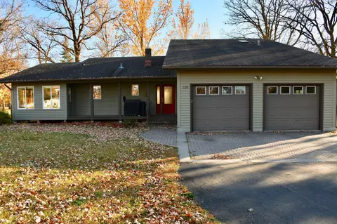 120 Eastwood Dr, Thief River Falls, MN 56701