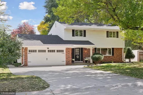 6821 Chapel Ln, Edina, MN 55439