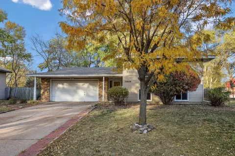 10624 Wren St NW, Coon Rapids, MN 55433
