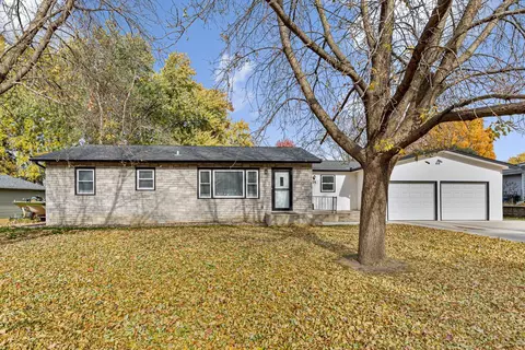 1375 Albers Path, Faribault, MN 55021 photo 2
