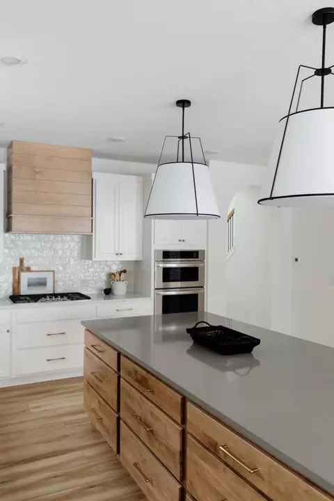 4852 Hanson Rd, Shoreview, MN 55126
