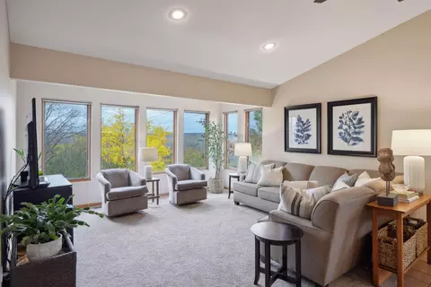 5533 Auto Club Rd, Bloomington, MN 55437