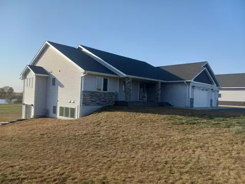 1434 129th St, New Richmond, WI 54017