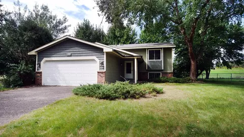 9125 James Ave N, Minneapolis, MN 55444