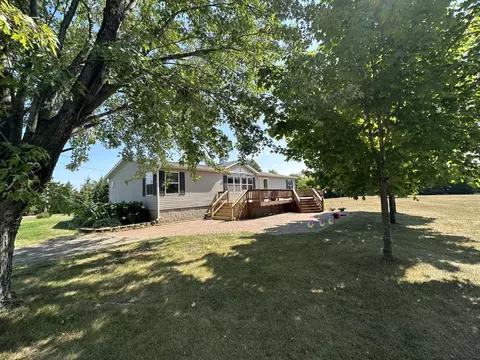 Exterior - 40751 10th Ave, Isle, MN 56342 photo 1 of 3