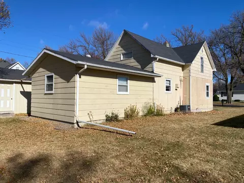 223 2nd St E, Morgan, MN 56266 photo 3