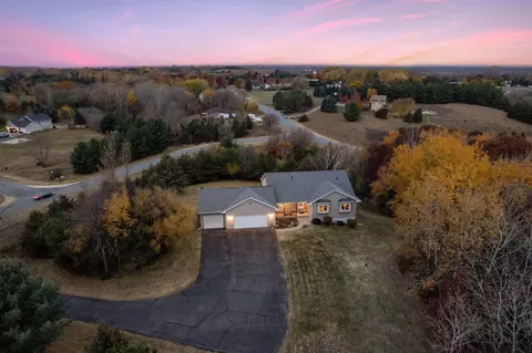 850 Young Rd, Hudson, WI 54016