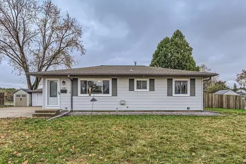 4018 71st St E, Inver Grove Heights, MN 55076