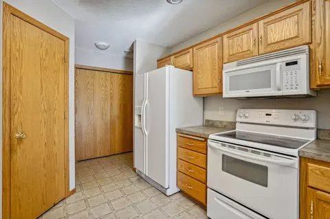 8434 Yukon Cir N, Champlin, MN 55316 photo 15