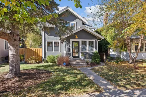 3242 35th Ave S, Minneapolis, MN 55406