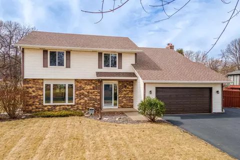 10701 Zopfi Way E, Maple Grove, MN 55369
