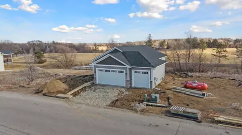9805 Pinehurst Dr, Elko New Market, MN 55020