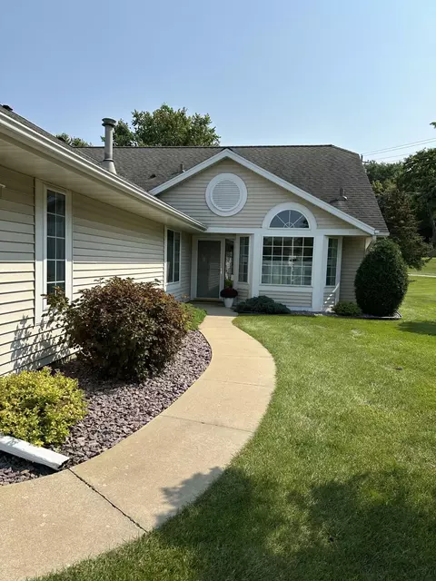 1964 Topaz Pointe Ln SW, Rochester, MN 55902