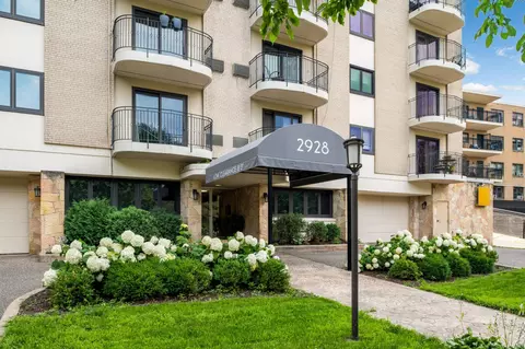 2928 Dean Pkwy #4J, Minneapolis, MN 55416
