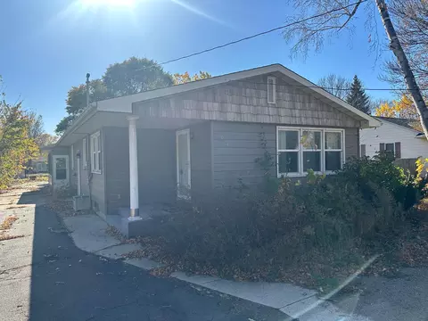 1031 Willmar Ave SW, Willmar, MN 56201