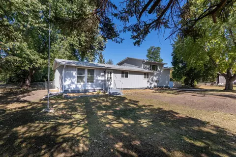 1603 Scenic Heights Rd NE, Alexandria, MN 56308