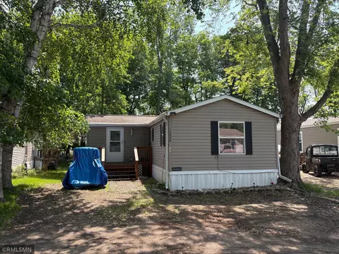 13658 Clearwater Forest Cir, South Haven, MN 55382